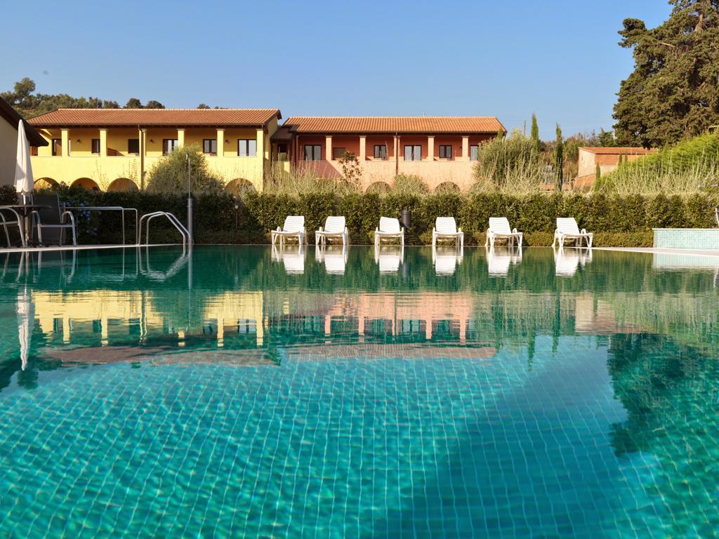 Le Corti Del Sole Residence Venturina Terme Exteriör bild