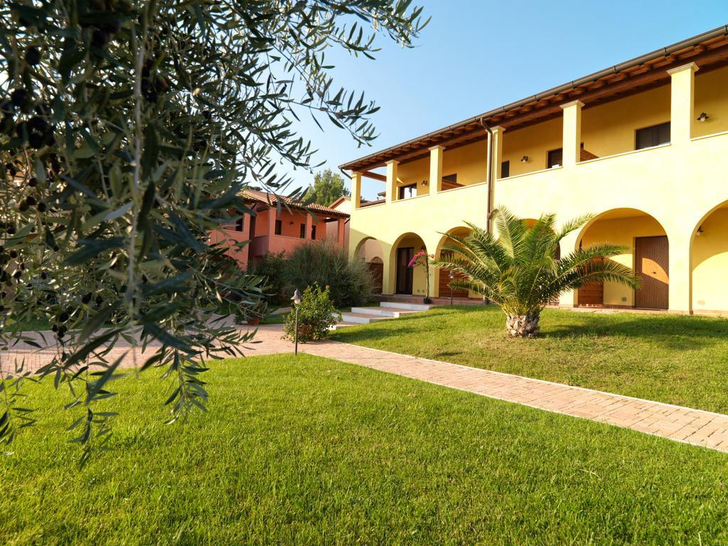 Le Corti Del Sole Residence Venturina Terme Exteriör bild