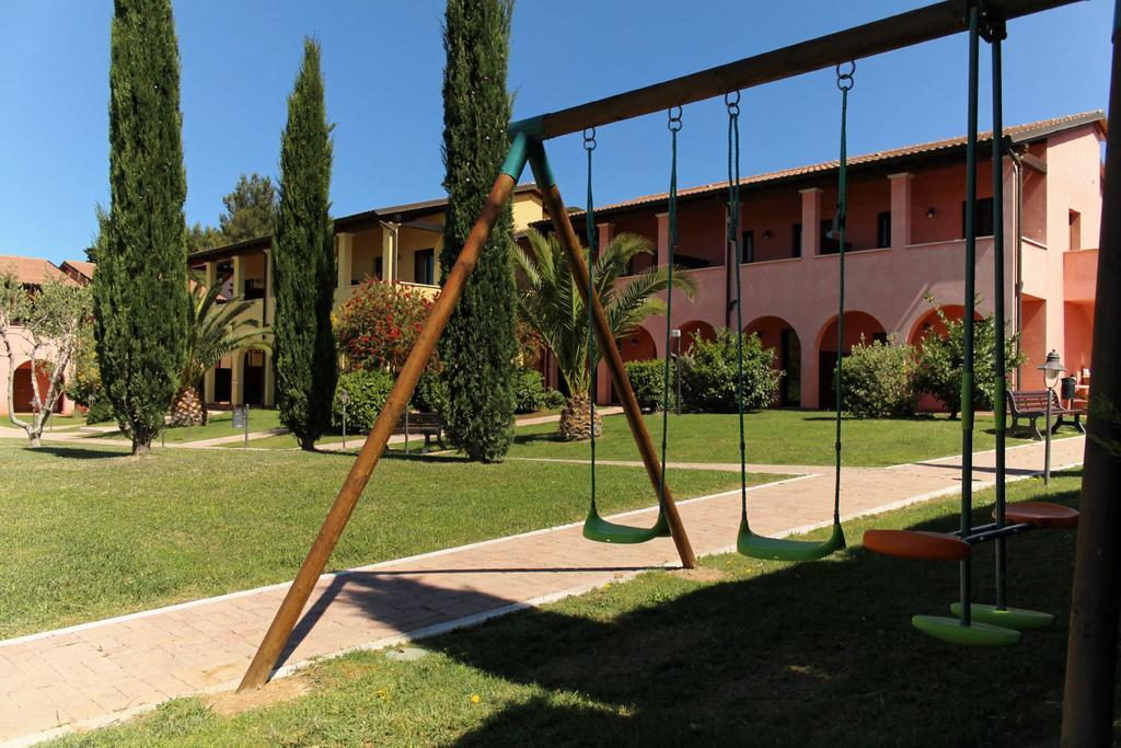 Le Corti Del Sole Residence Venturina Terme Exteriör bild